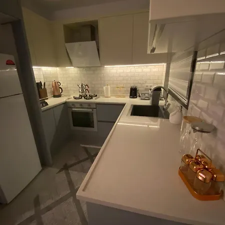 Villa Tamamen Muestakil Havuzlu Çeşme